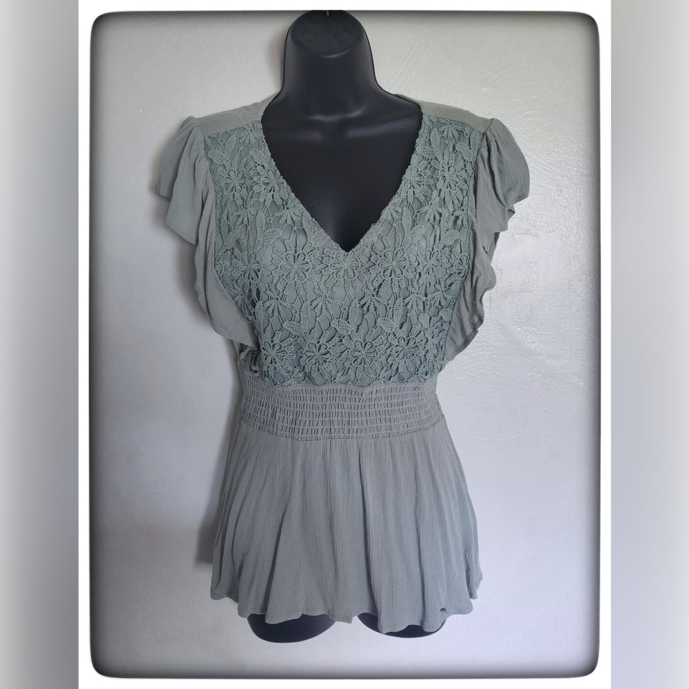 Vine and Valley Olive Green Peasant Top Sz S